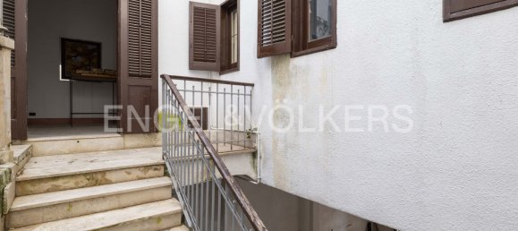 Дом с 5 спальнями в Виттория, Италия № 105192 5