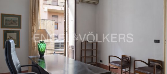 Дом с 5 спальнями в Виттория, Италия № 105192 10