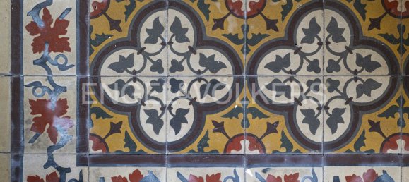 Дом с 5 спальнями в Виттория, Италия № 105192 18