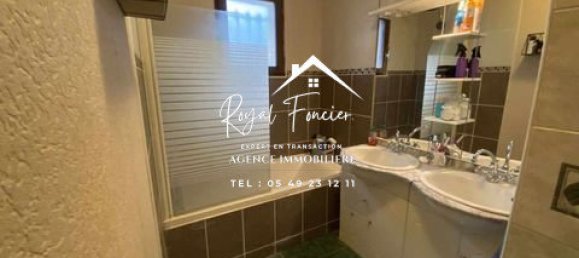 Дом с 3 спальнями в Сент-Мор-де-Турен, Франция № 153880 10