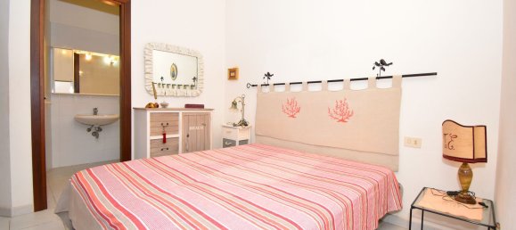 Дом с 4 комнатами в Тринита д’Агульту э Виньола, Италия № 158777 3