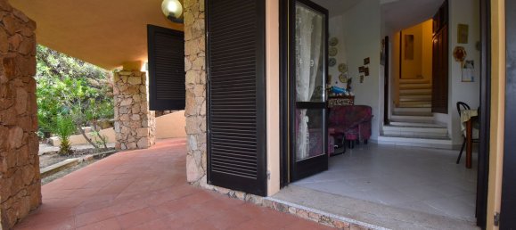 Дом с 4 комнатами в Тринита д’Агульту э Виньола, Италия № 158777 9