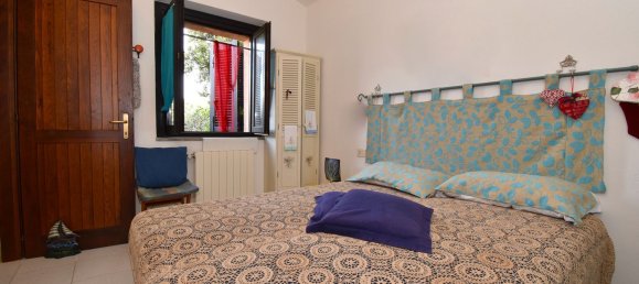 Дом с 4 комнатами в Тринита д’Агульту э Виньола, Италия № 158777 31