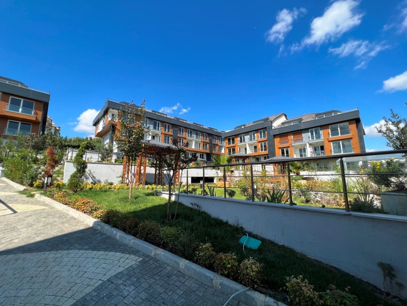 Apartment 2+2 in Istanbul, Turkey No. 24548