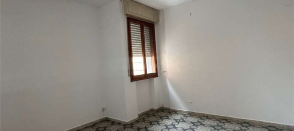 4 rooms Apartment in Vignola, Italy No. 234727 16