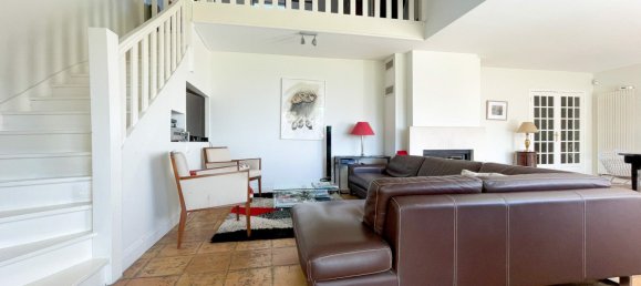 4 bedrooms House in Montlhery, France No. 351839 9