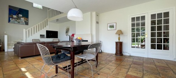 4 bedrooms House in Montlhery, France No. 351839 8