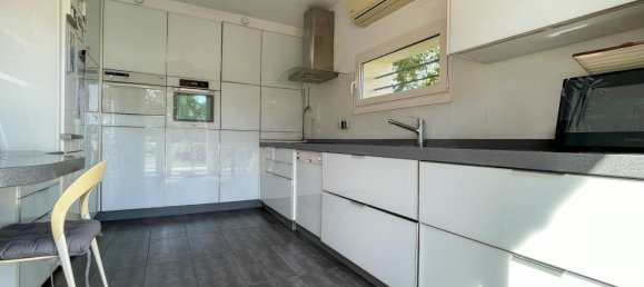 4 bedrooms House in Montlhery, France No. 351839 13