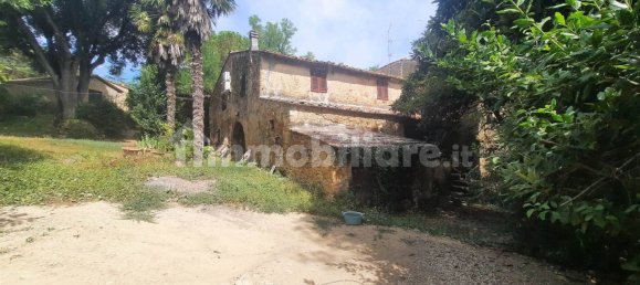 6 bedrooms Apartment in Poggibonsi, Italy No. 49647 4