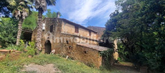 6 bedrooms Apartment in Poggibonsi, Italy No. 49647 8