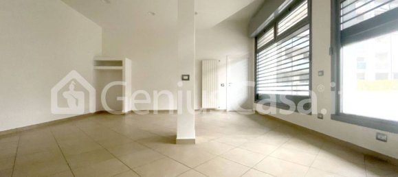 1غرفة عقار تجاري في Cologno Monzese, Italy رقم 176225 8