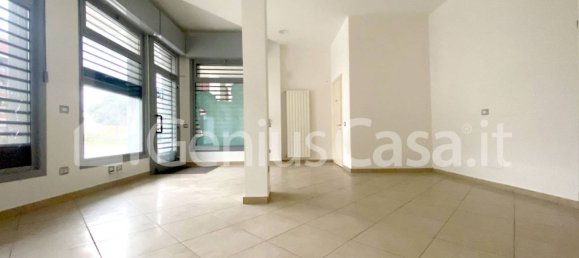 1غرفة عقار تجاري في Cologno Monzese, Italy رقم 176225 6