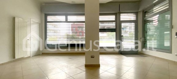 1غرفة عقار تجاري في Cologno Monzese, Italy رقم 176225 4