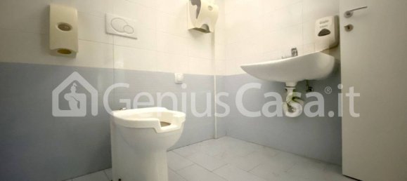 1غرفة عقار تجاري في Cologno Monzese, Italy رقم 176225 10