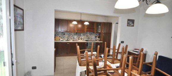 8-salle Appartement à Cuneo, Italy No. 26834 3