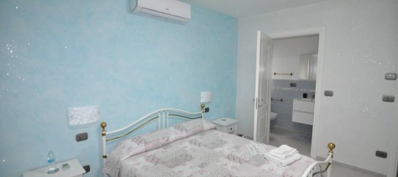 8-salle Appartement à Cuneo, Italy No. 26834 6