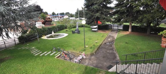 8-salle Appartement à Cuneo, Italy No. 26834 11