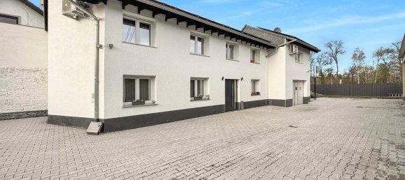 Edificio de 4 habitaciónes en Essen, Germany No. 31301 2