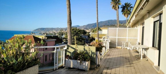 Ático de 4 dormitorios en Sanremo, Italy No. 314352 3