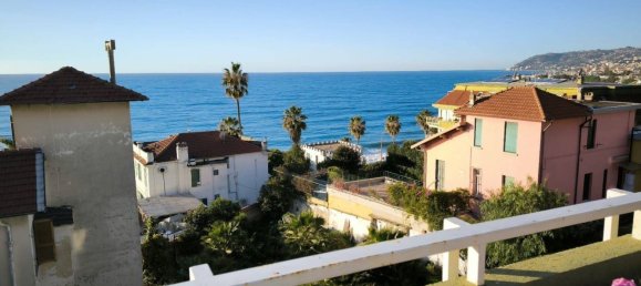 Ático de 4 dormitorios en Sanremo, Italy No. 314352 4