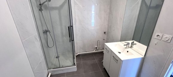 Apartamento de 2 dormitorios en Bouffemont, France No. 179028 7