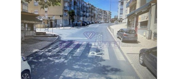 Квартира с 3 спальнями в Одивелаш, Португалия № 158657 2