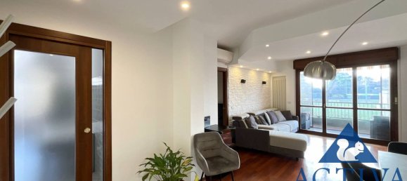Apartamento de 3 divisões em Busto Arsizio, Italy N.º 334214 4