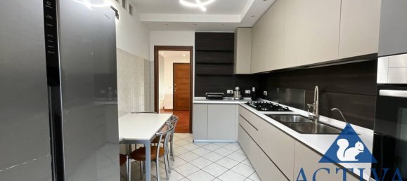 Apartamento de 3 divisões em Busto Arsizio, Italy N.º 334214 50