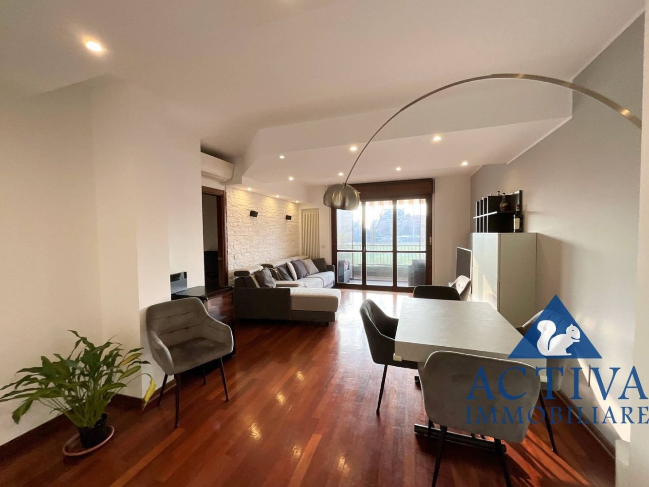 Apartamento de 3 divisões em Busto Arsizio, Italy N.º 334214