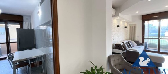 Apartamento de 3 divisões em Busto Arsizio, Italy N.º 334214 31