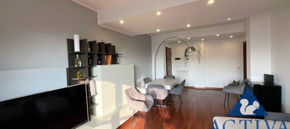 Apartamento de 3 divisões em Busto Arsizio, Italy N.º 334214 11