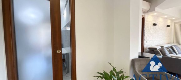 Apartamento de 3 divisões em Busto Arsizio, Italy N.º 334214 45
