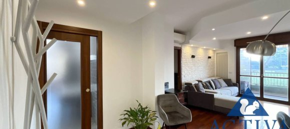 Apartamento de 3 divisões em Busto Arsizio, Italy N.º 334214 13