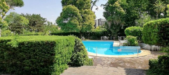 Studio in Rome, Italy No. 303399 17