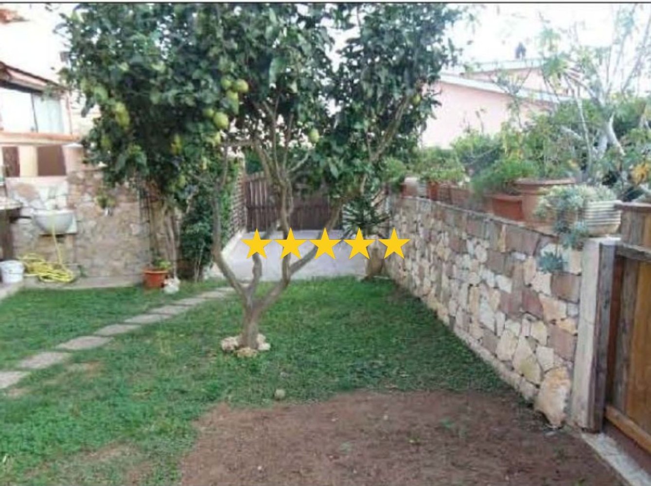 3غرفة شقة في Ardea, Italy رقم 196179