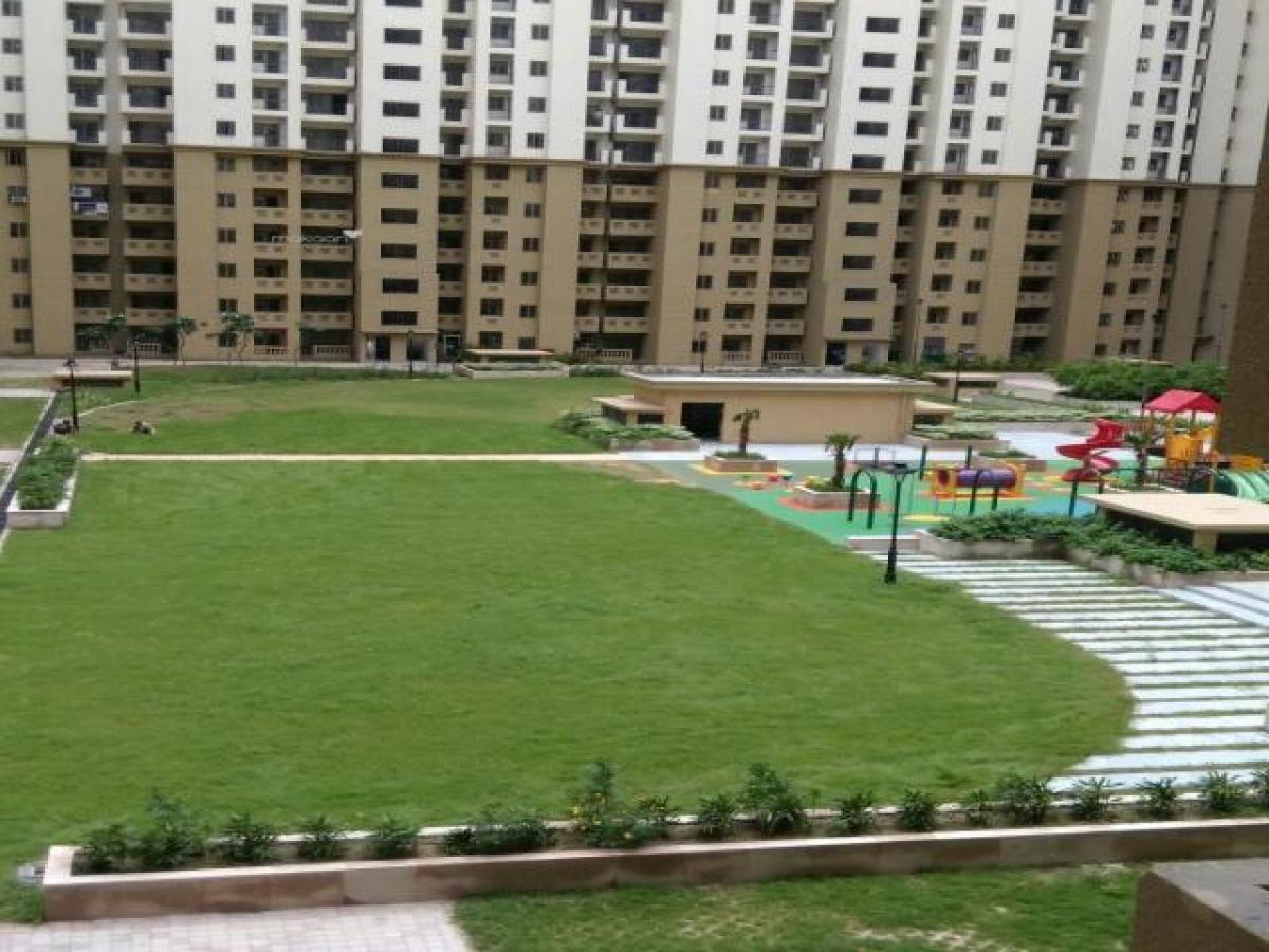 3 bedrooms House in Noida, India No. 65213