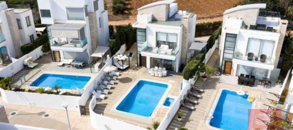 6 bedrooms Villa in Protaras, Cyprus No. 13595 9