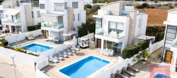 6 bedrooms Villa in Protaras, Cyprus No. 13595 8