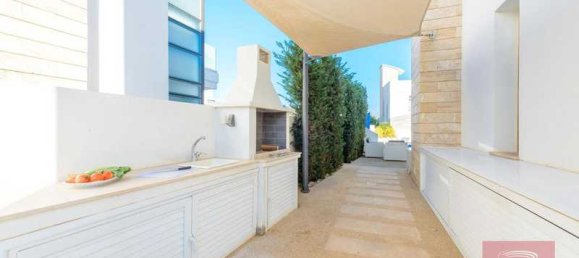 6 bedrooms Villa in Protaras, Cyprus No. 13595 2