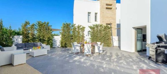 6 bedrooms Villa in Protaras, Cyprus No. 13595 4