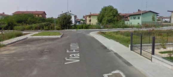 5-Zimmer Wohnung in Corteolona e Genzone, Italy, Nr. 204676 2