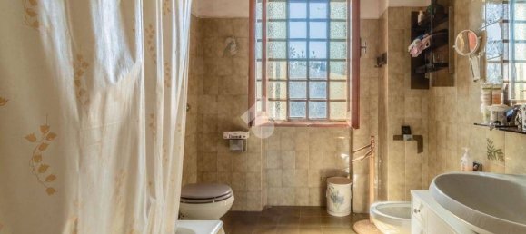 Villa de 5 dormitorios en Sutri, Italy No. 93388 25