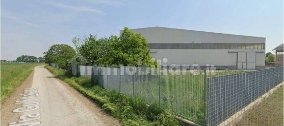 4 rooms Warehouse in Terranova dei Passerini, Italy No. 5050 4