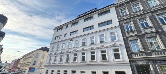 Apartamento de 1 dormitorio en Hernals, Austria No. 256278 2