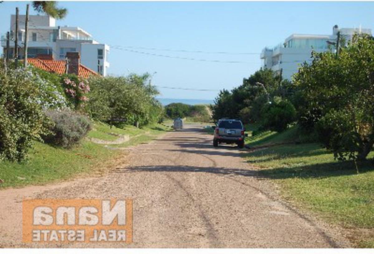 2 bedrooms House in Maldonado, Uruguay No. 12364