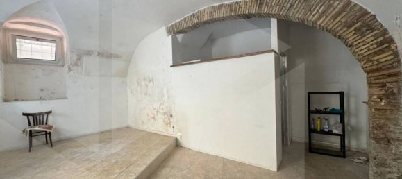 40m² Commercial property in Vasto, Italy No. 19246 5