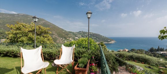 5 bedrooms Villa in Bonassola, Italy No. 129047 19