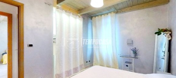 Apartamento de 4 dormitorios en Vado Ligure, Italy No. 312082 14