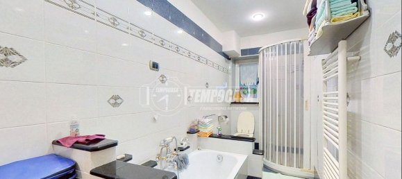 Apartamento de 4 dormitorios en Vado Ligure, Italy No. 312082 9