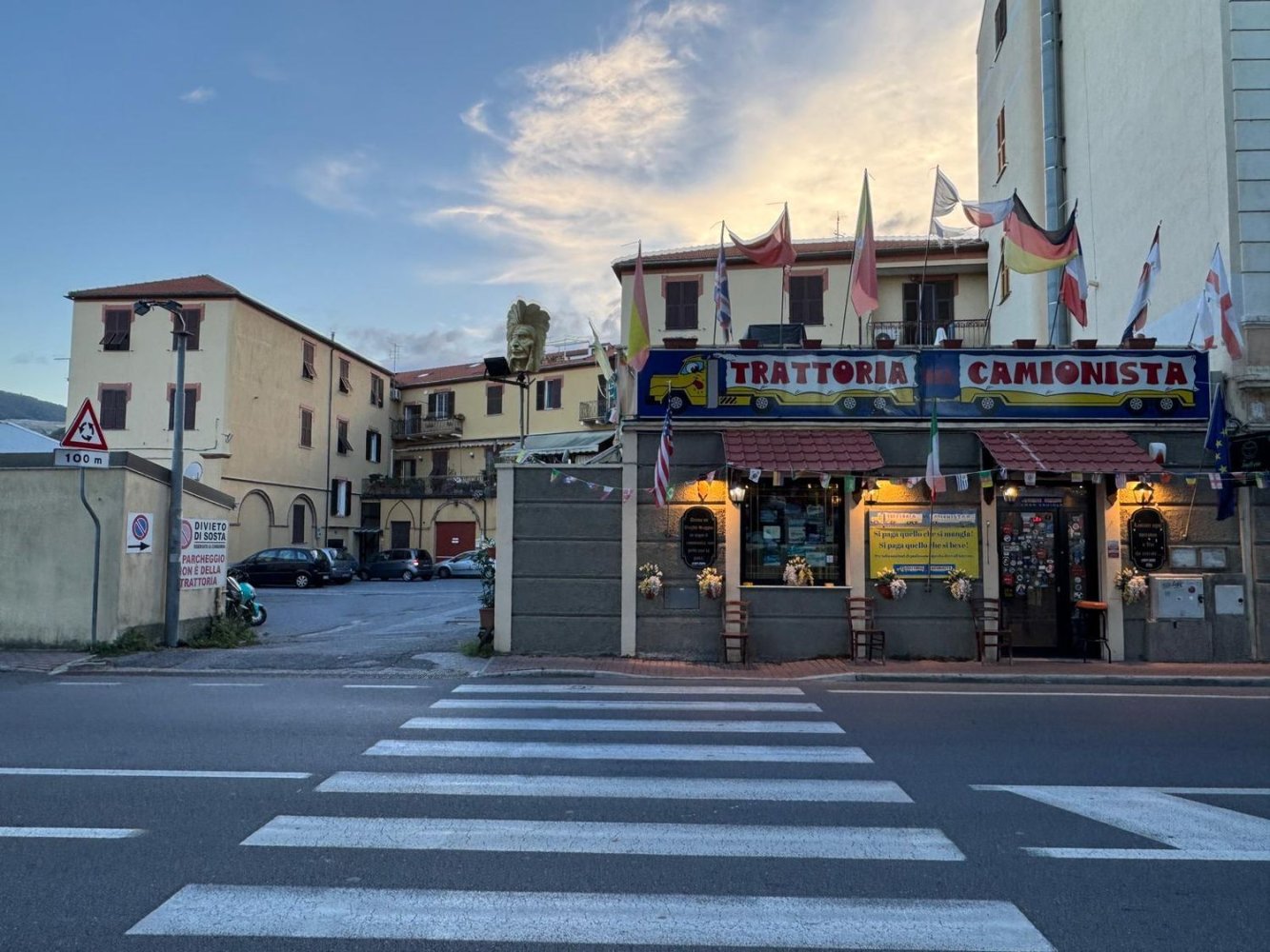 4 Schlafzimmer Wohnung in Vado Ligure, Italy, Nr. 312082